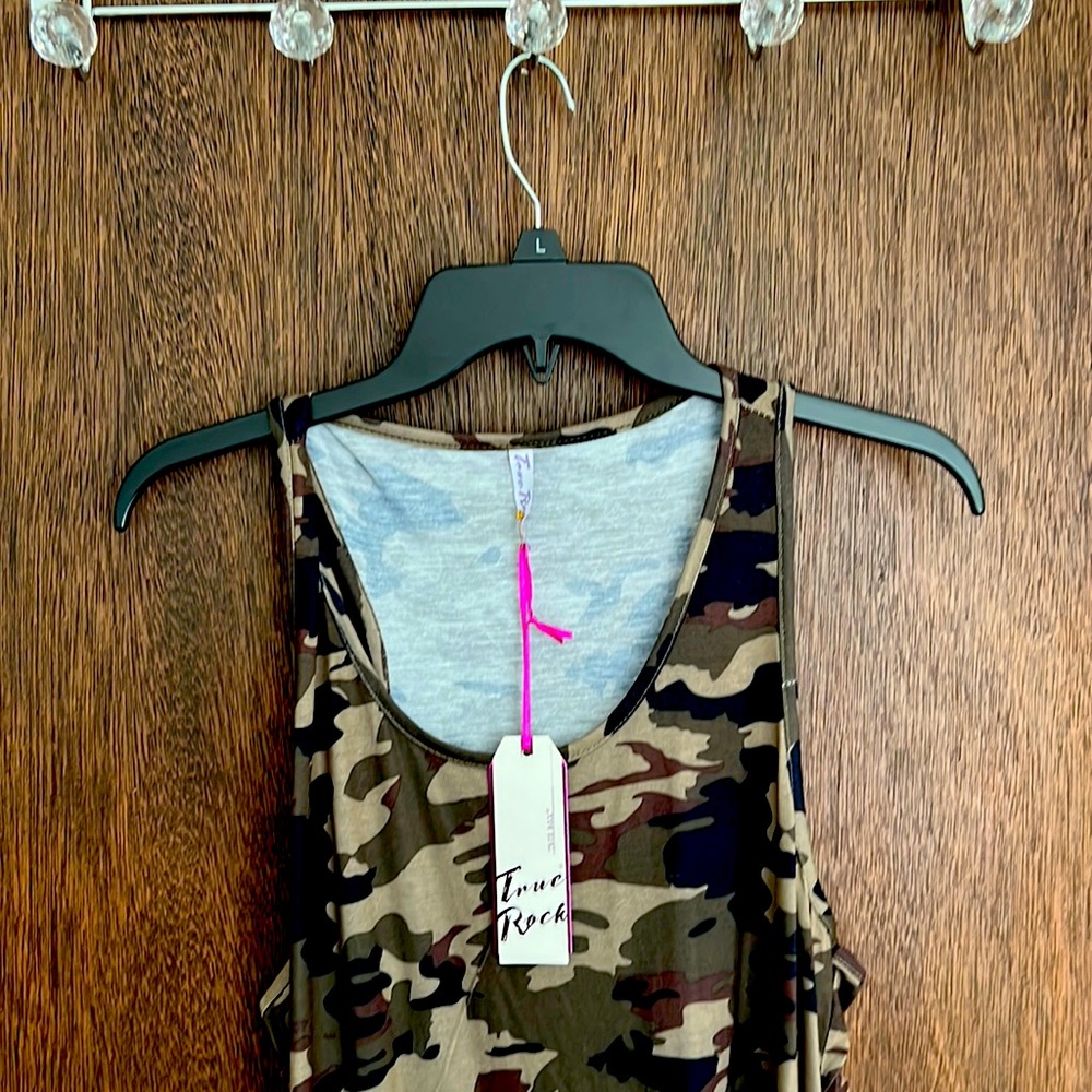 Maxi military dress camo size 2X fits like an LARGE size 12